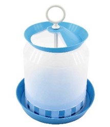 Csibe etető függesztős 4l